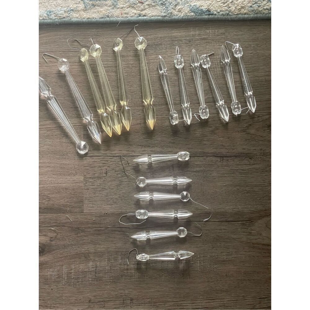Set of 18 Christmas Tree Hanging Acrylic Ornaments Clear Assorted‎ Sizes
